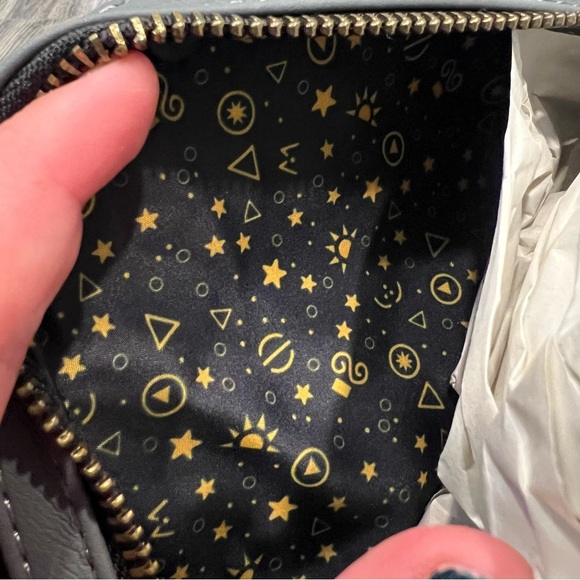 Disney Loungefly Hocus Pocus Chibi Mini Backpack - Picture 4 of 8